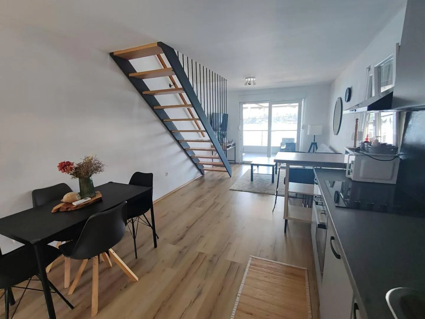 Apartman Pilot Brgulje 0*,